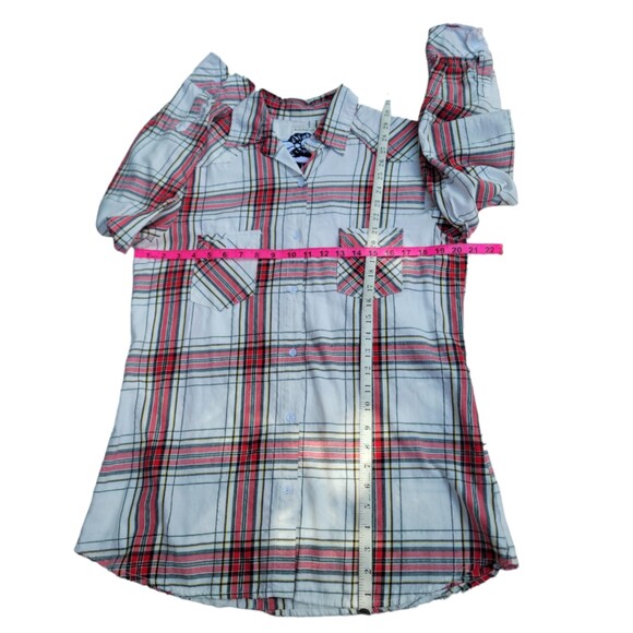 UPCYCLED Flannel with "Messy Bun" Embroidered Patch | Large - Picture 3 of 6